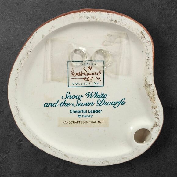 Disney Doc “Cheerful Leader” Snow White Seven Dwarfs 1995 Figurine Retired READ - Picture 7 of 9